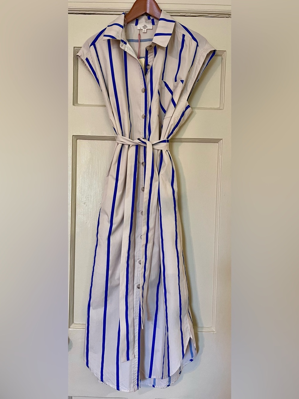 entro dress sz M with bold Cobalt Blue Stripes